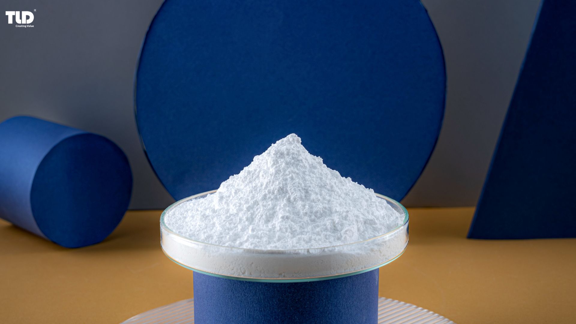 Zinc stearate enhances the overall quality and appearance of plastic products