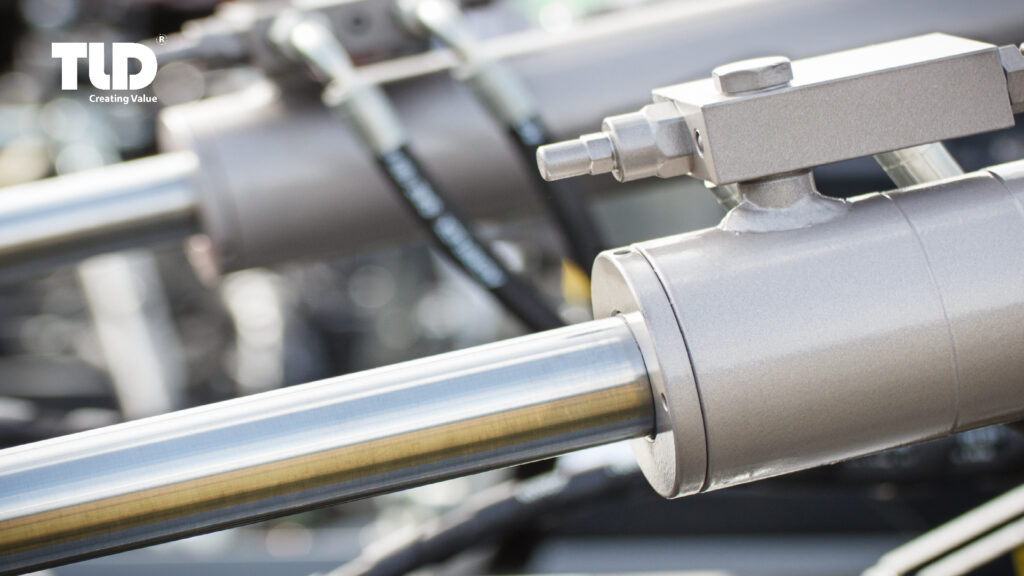 Injection Molding vs Extrusion: Understanding differences