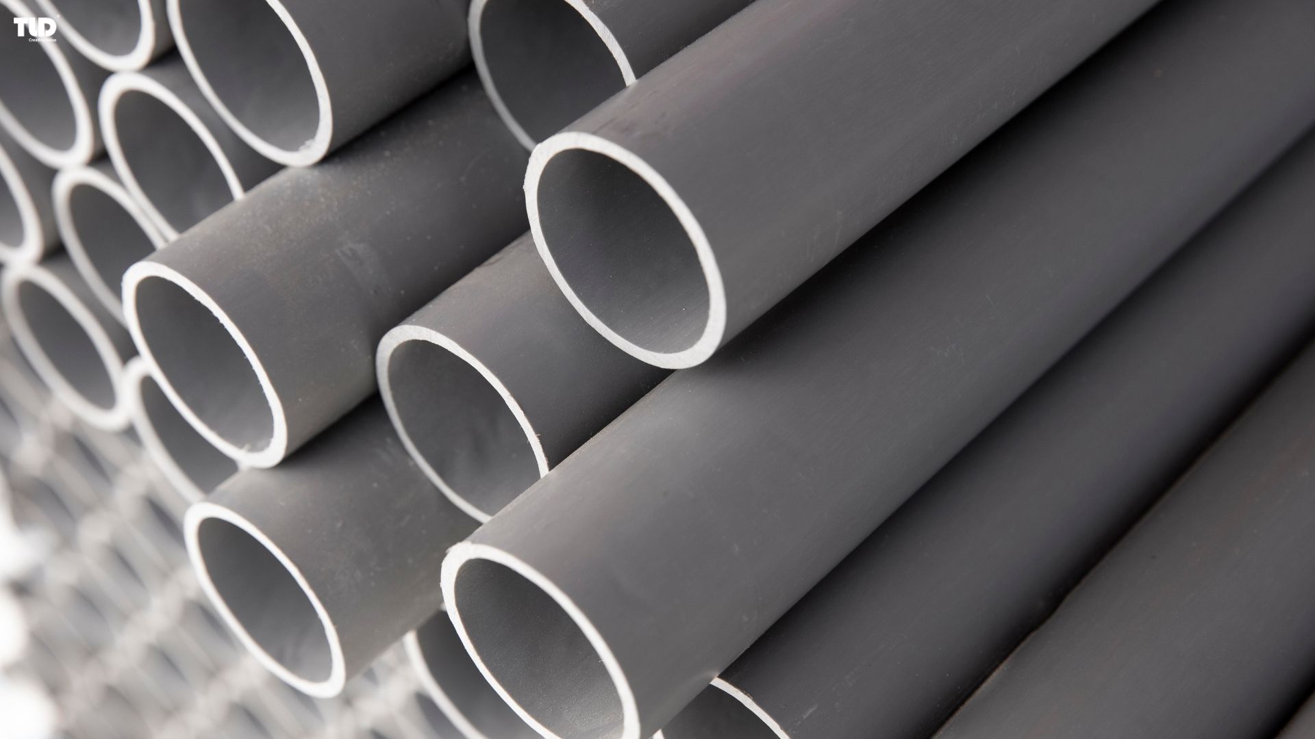 Barium stearate provides lubrication, anti-corrosion protection, and thermal stability in metalworking and high-pressure industrial applications