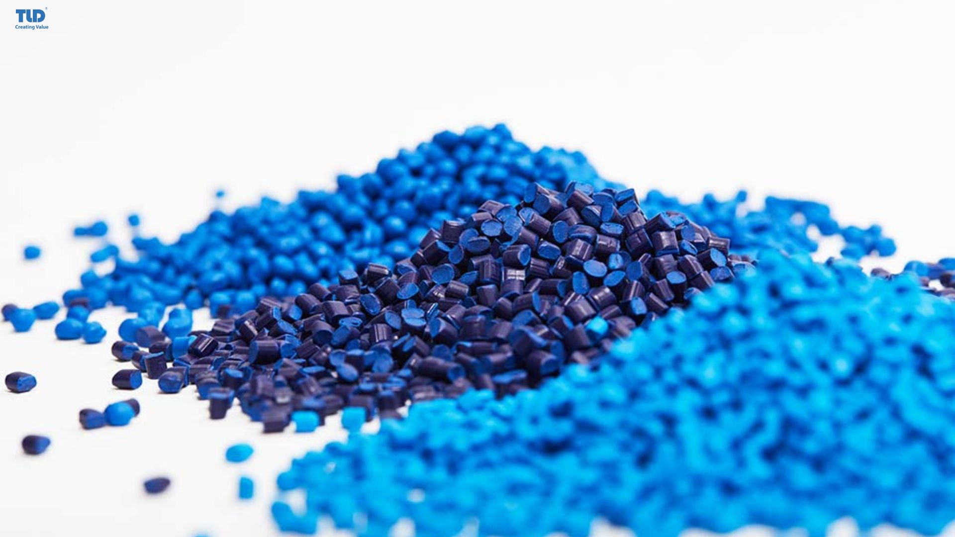 Different types of plastic resin for pipe extrusion process