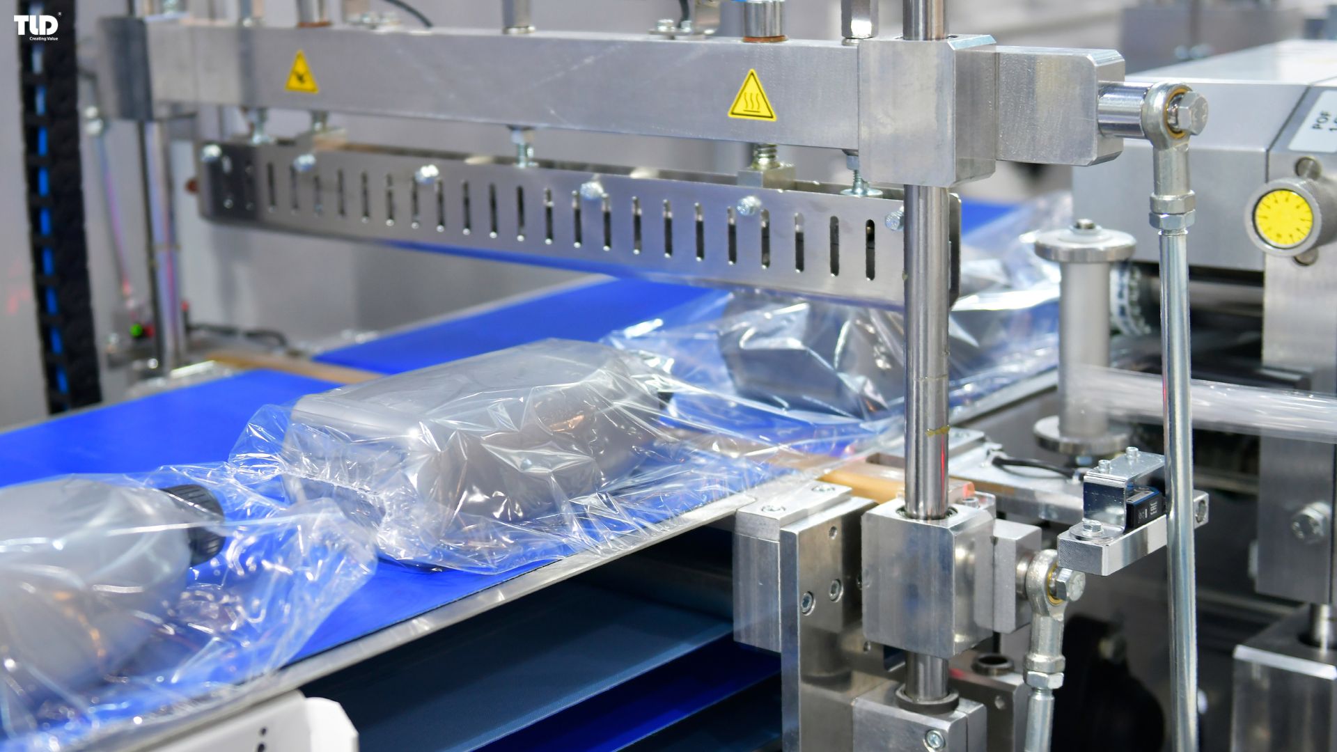 Plastic packaging film used in food packaging and containment