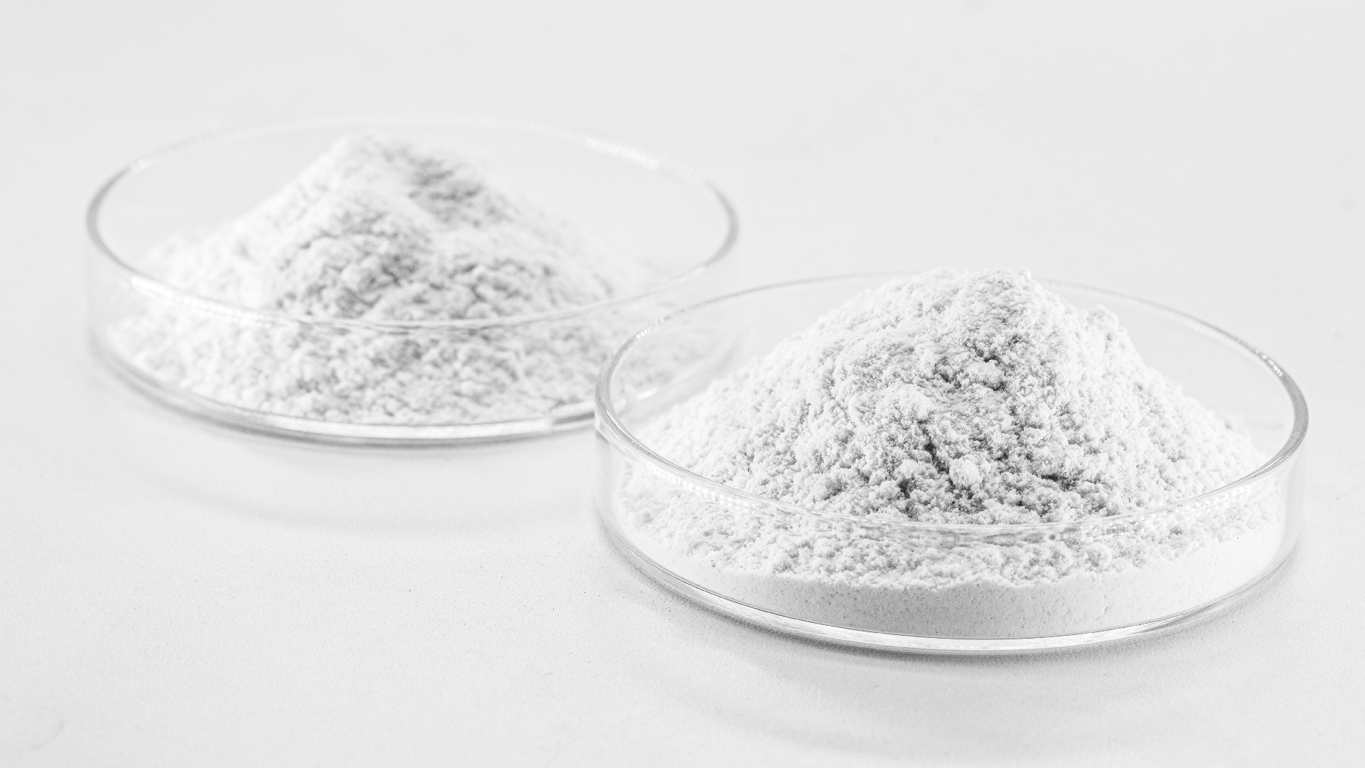 TiO₂ in white powder form, ensuring superior dispersion, brightness, and consistent performance in ink formulations